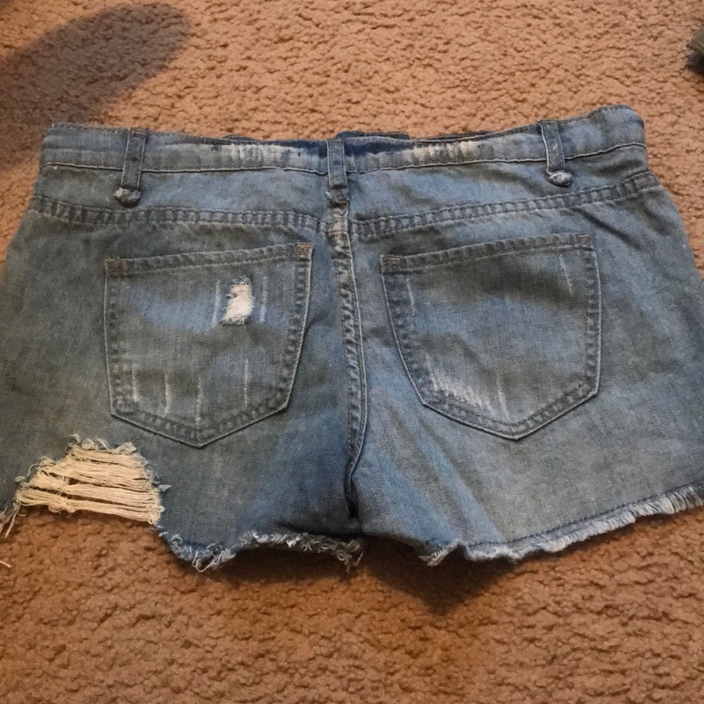 Shorts - Picture 2 of 2